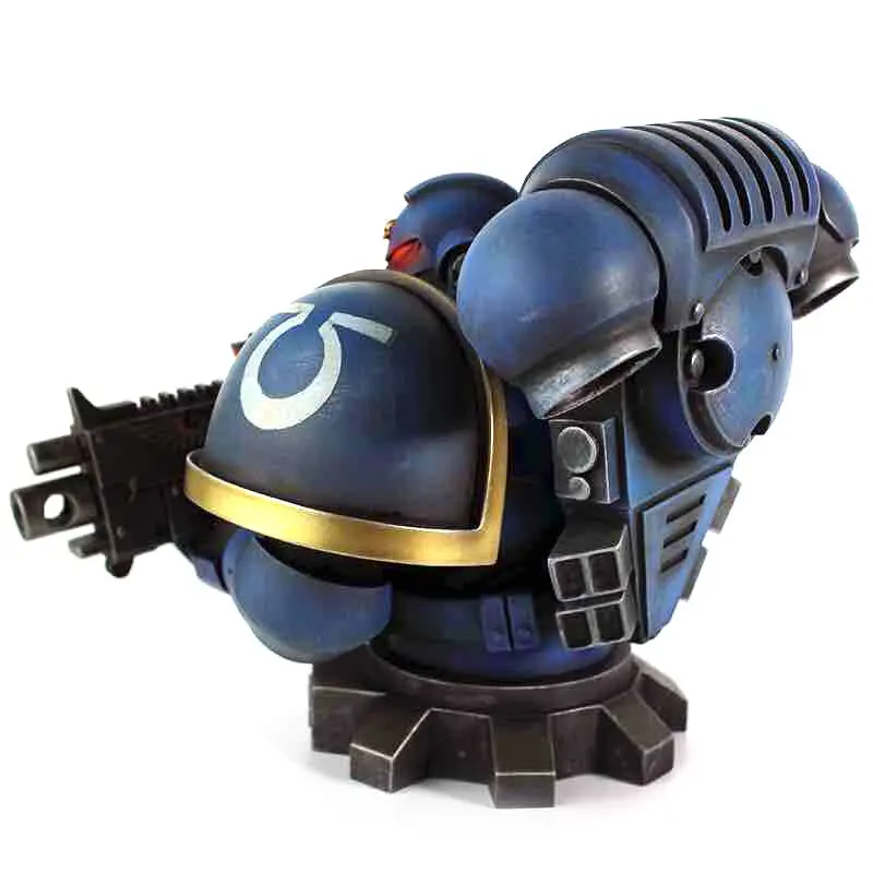 Warhammer 40K Ultra Marine Primaris mellszobor figura 16cm termékfotó