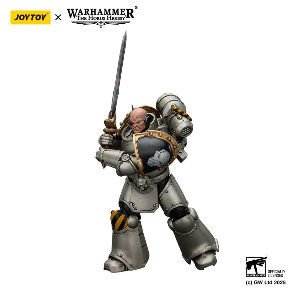 Warhammer The Horus Heresy 1/18 lron Warriors Command Squad Chosen with Legion Standard akciófigura 12 cm termékfotó
