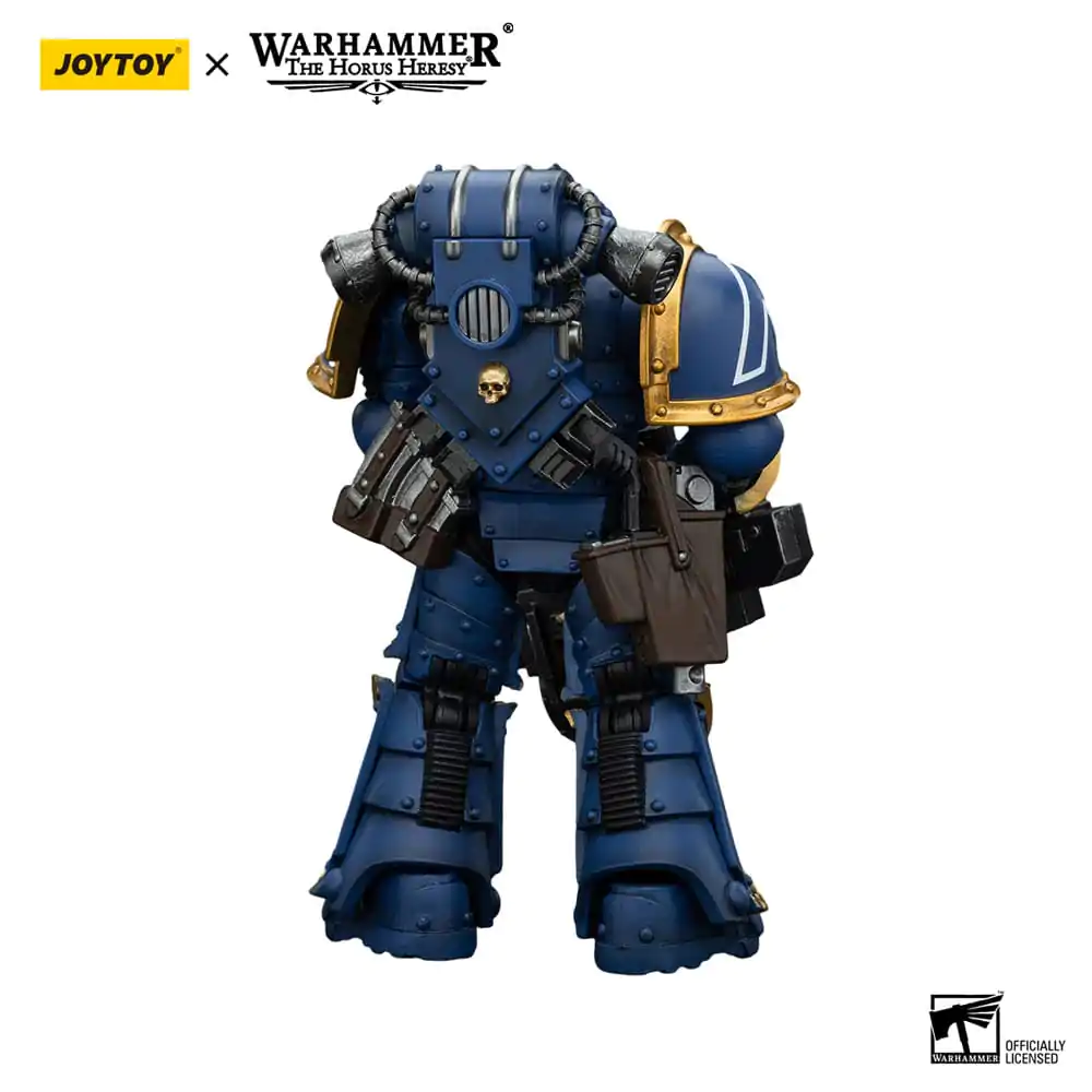 Warhammer The Horus Heresy 1/18 Ultramarines Legion MKIII Tactical Support Squad Legionary with Heavy Bolter akciófigura 12 cm termékfotó