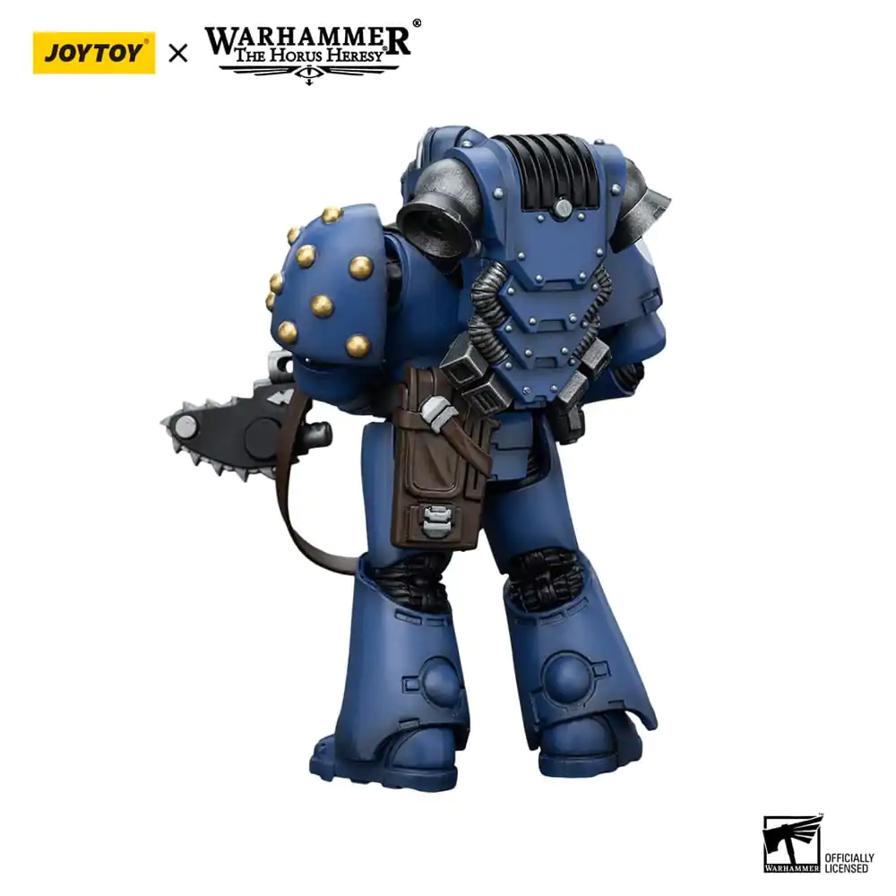 Warhammer The Horus Heresy 1/18 Ultramarines MK VI Tactical Squad Legionary with Bolter & Chainblade akciófigura 12 cm termékfotó