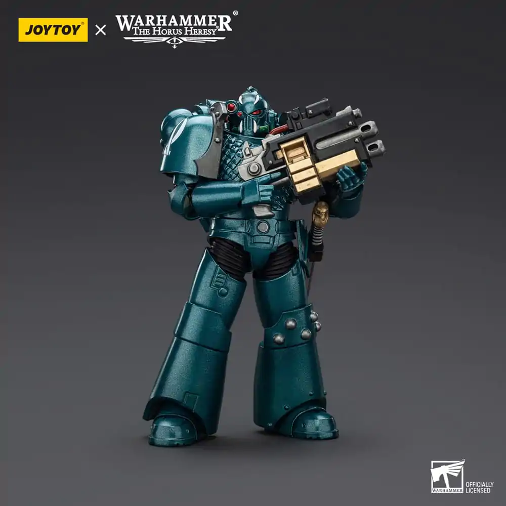 Warhammer The Horus Heresy Alpha Legion Head hunter With Banestrike Combi-Bolter And Power Dagger akciófigura 20 cm termékfotó