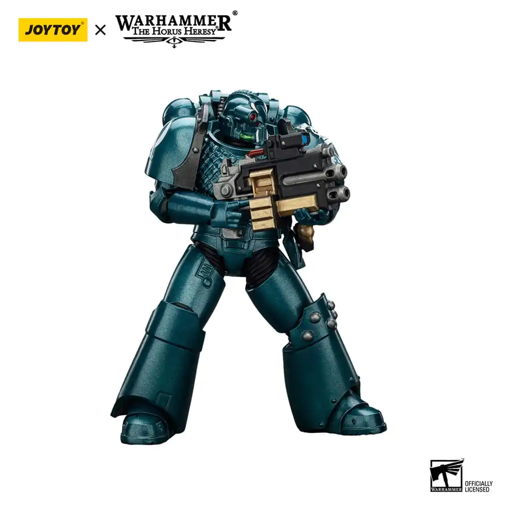 Warhammer The Horus Heresy Alpha Legion Head hunter With Banestrike Combi-Bolter And Power Dagger akciófigura 20 cm termékfotó