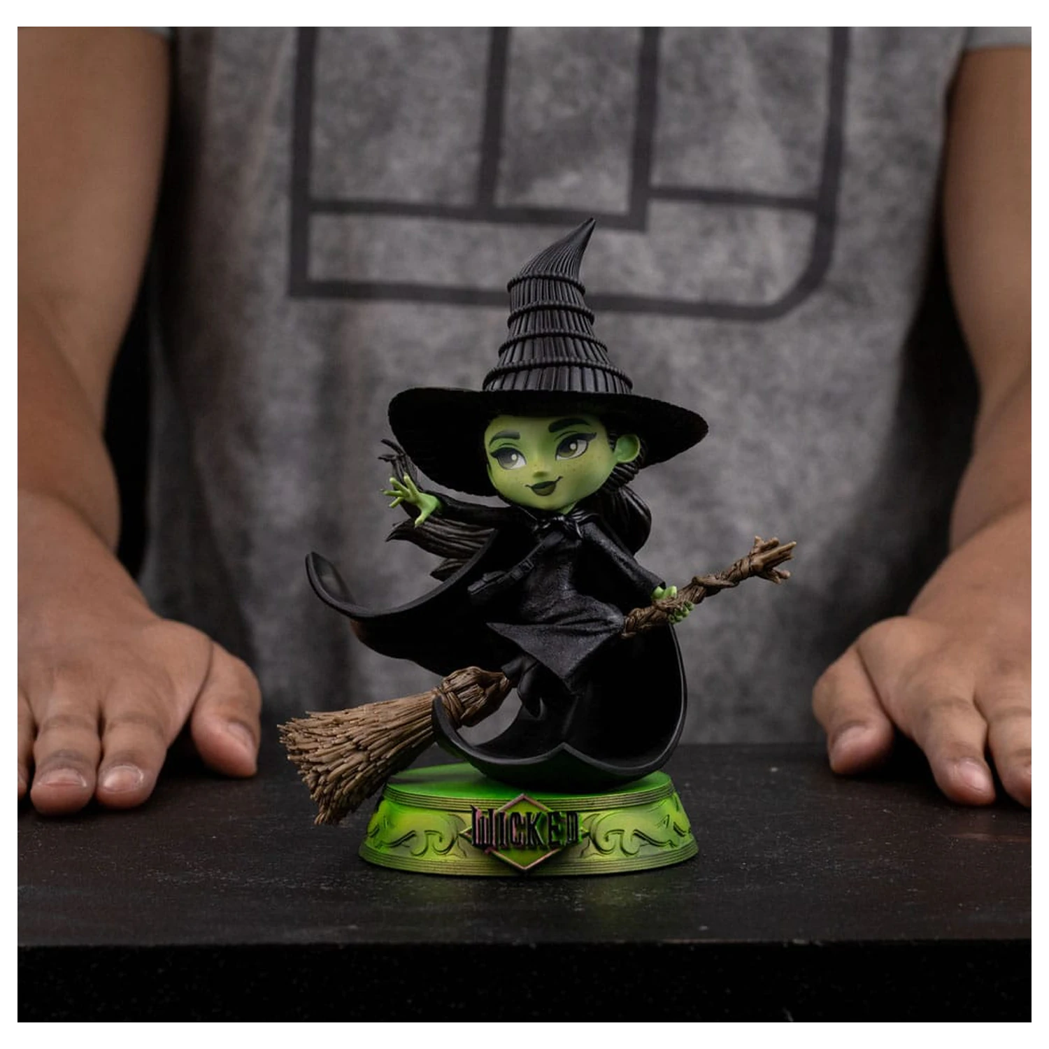 Wicked Mini Co. PVC figura Elphaba 18 cm    termékfotó