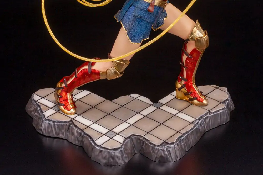 Wonder Woman 1984 Movie 1/6 Wonder Woman szobor figura 25 cm termékfotó