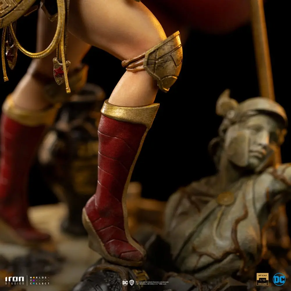 Wonder Woman Unleashed BDS Art Scale Statue 1/10 Wonder Woman 30 cm termékfotó