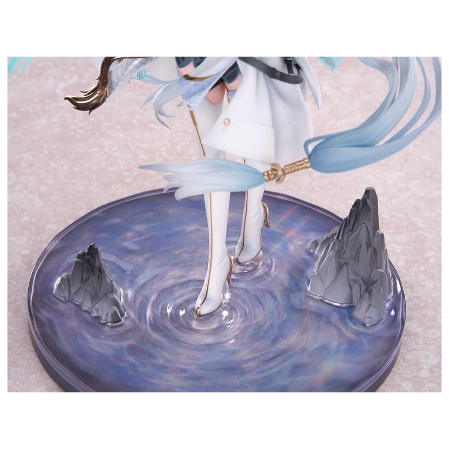 Wuthering Waves 1/7 Jinhsi PVC figura 27 cm termékfotó