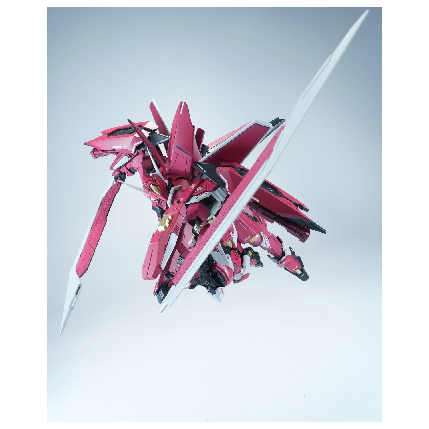 X-PLAY J-20 Cang Wei Crimson Flowing Gold modell készlet 21cm termékfotó