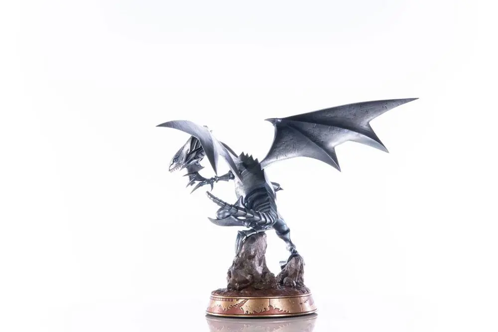Yu-Gi-Oh! Blue-Eyes White Dragon Silver Edition PVC szobor figura 35 cm termékfotó