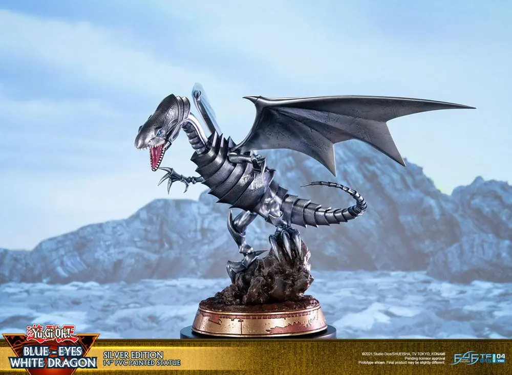 Yu-Gi-Oh! Blue-Eyes White Dragon Silver Edition PVC szobor figura 35 cm termékfotó