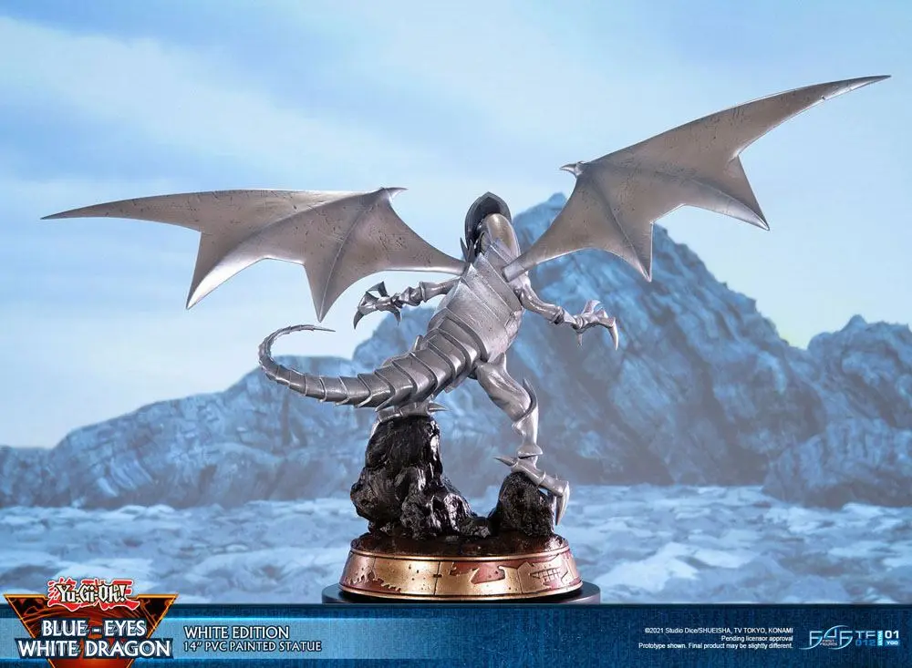 Yu-Gi-Oh! Blue-Eyes White Dragon White Edition PVC szobor figura 35 cm termékfotó