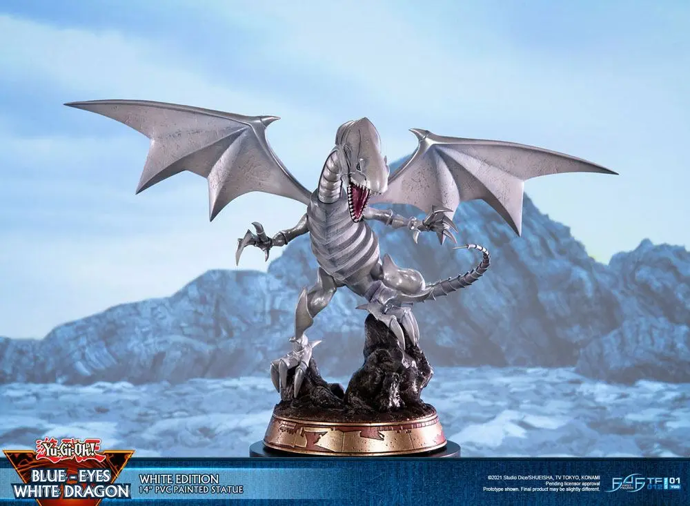 Yu-Gi-Oh! Blue-Eyes White Dragon White Edition PVC szobor figura 35 cm termékfotó