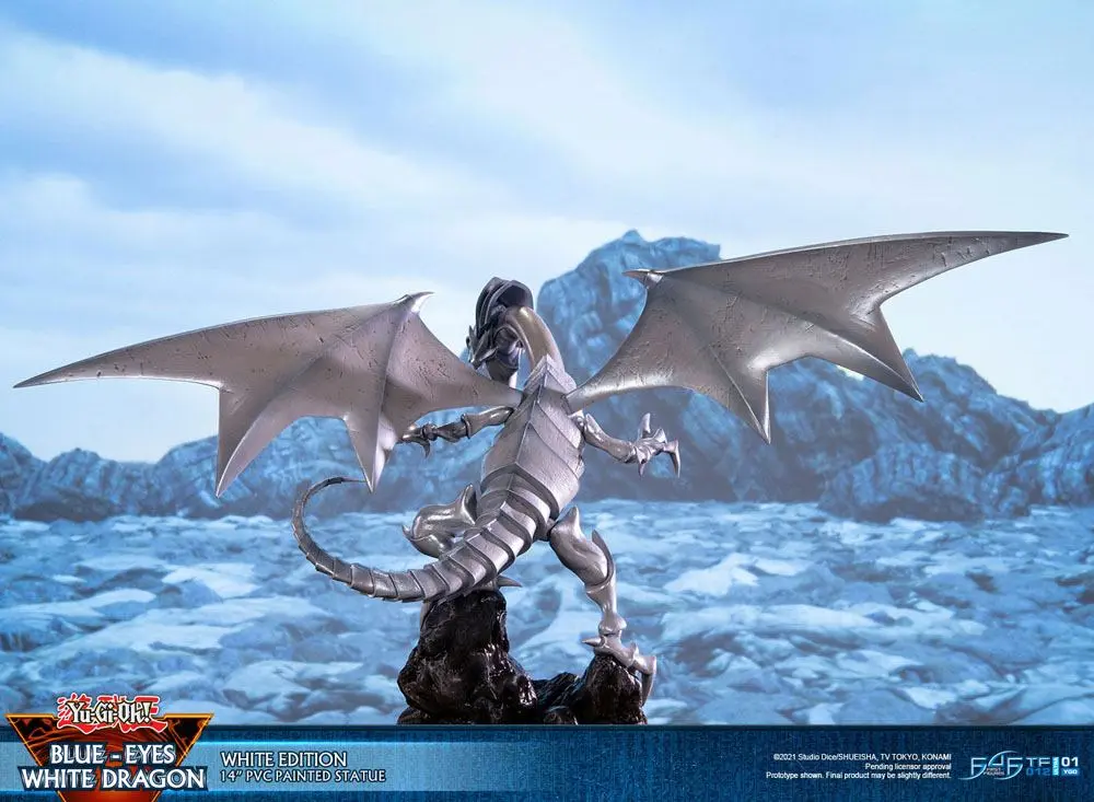 Yu-Gi-Oh! Blue-Eyes White Dragon White Edition PVC szobor figura 35 cm termékfotó