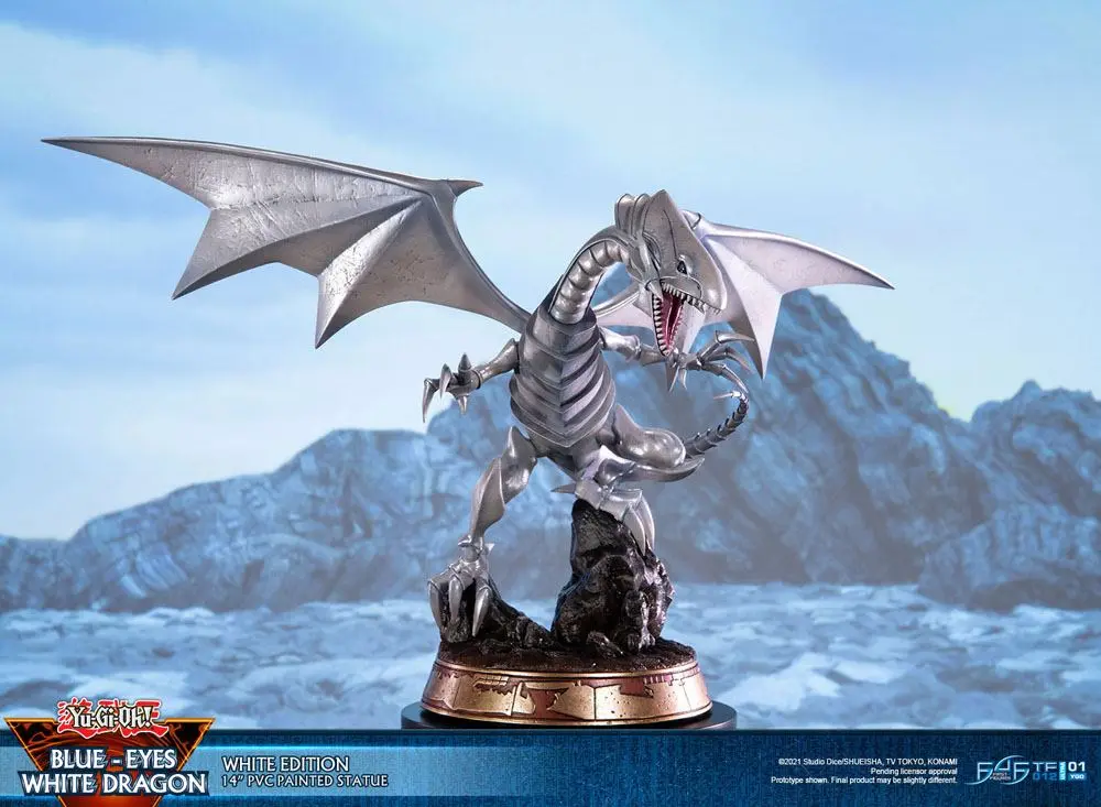 Yu-Gi-Oh! Blue-Eyes White Dragon White Edition PVC szobor figura 35 cm termékfotó