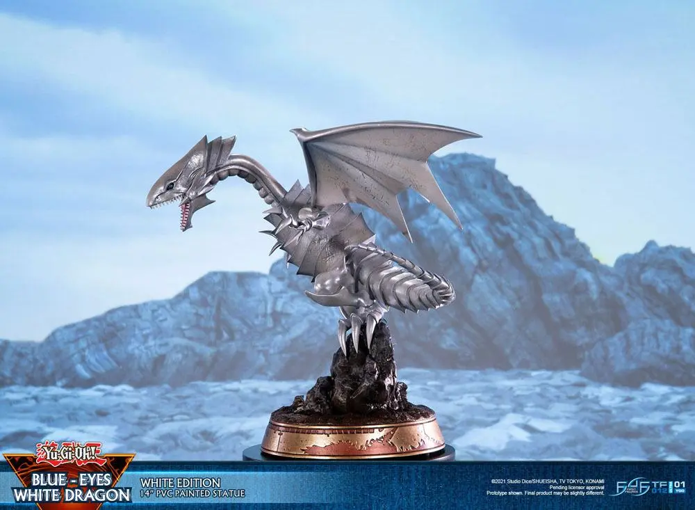 Yu-Gi-Oh! Blue-Eyes White Dragon White Edition PVC szobor figura 35 cm termékfotó