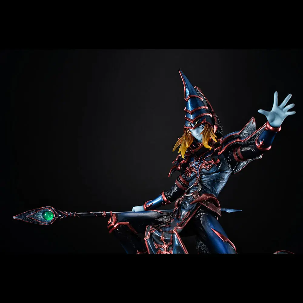 Yu-Gi-Oh Duel Monsters Black Magician figura 23cm termékfotó