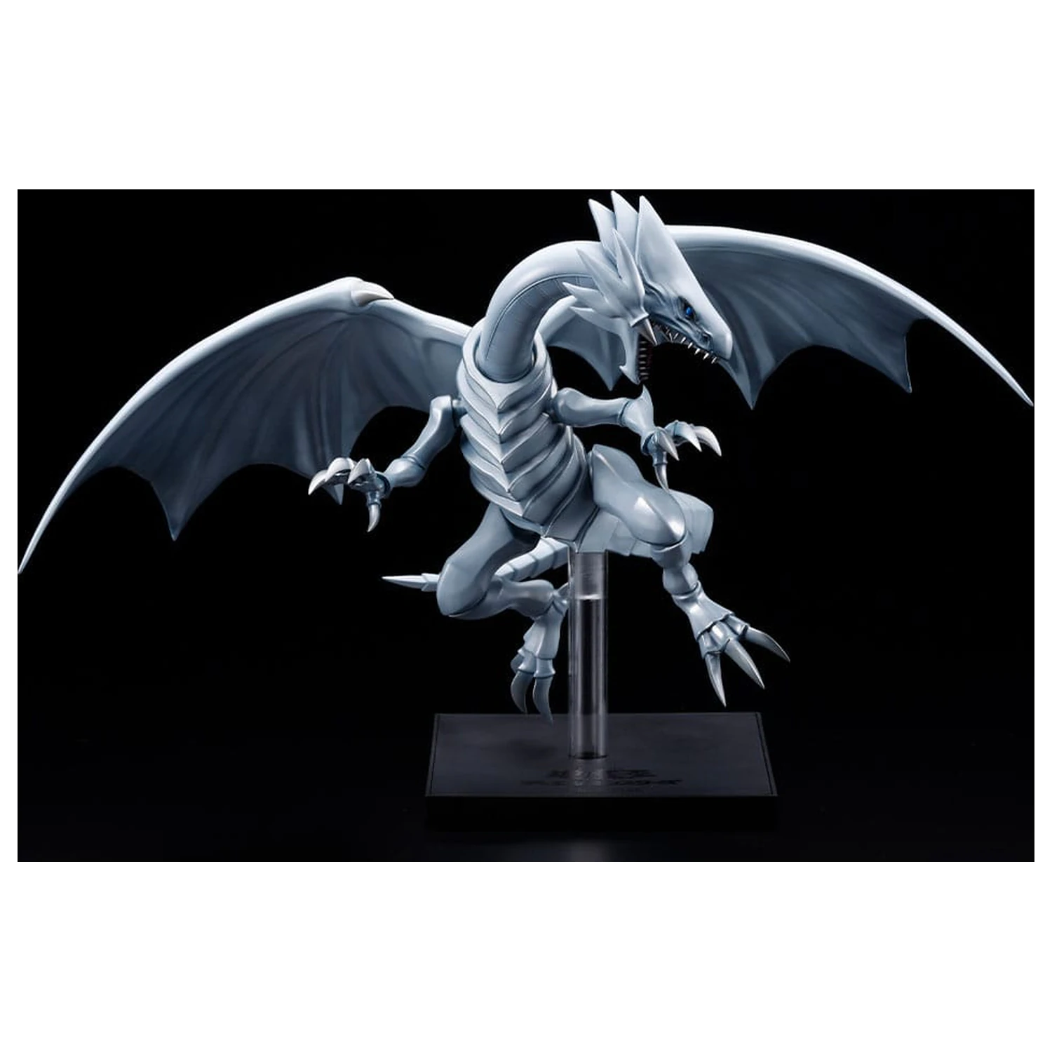 Yu-Gi-Oh! Oshi Works Blue-Eyes White Dragon szobor figura 25 cm      termékfotó
