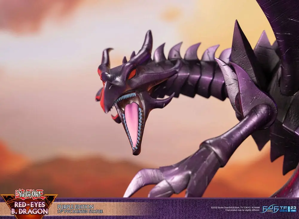 Yu-Gi-Oh! Red-Eyes B. Dragon Purple Colour PVC szobor figura 33 cm termékfotó