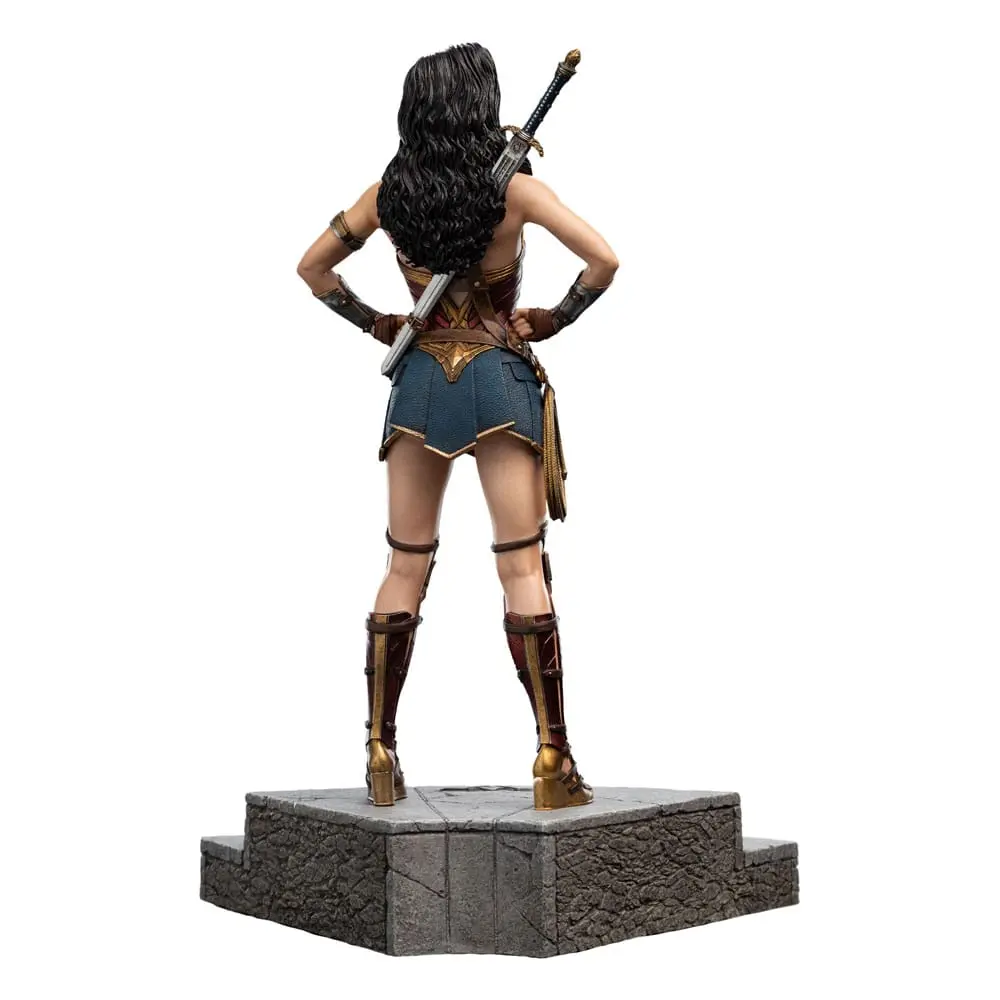 Zack Snyder's Justice League Statue 1/6 Wonder Woman 37 cm termékfotó