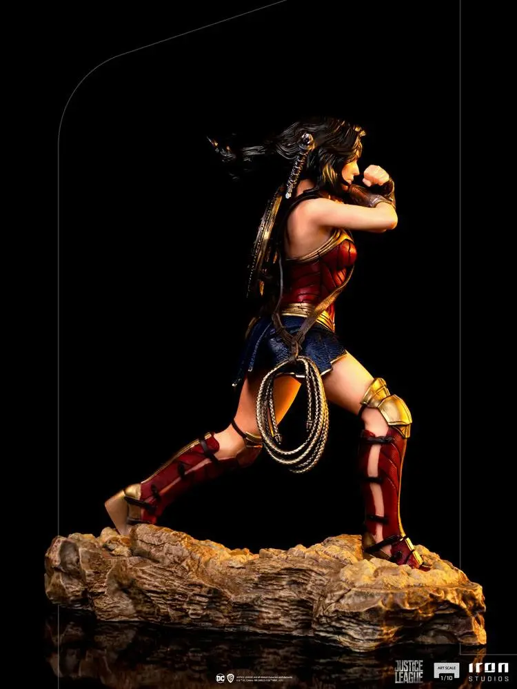 Zack Snyder's Justice League Art Scale Statue 1/10 Wonder Woman 18 cm termékfotó