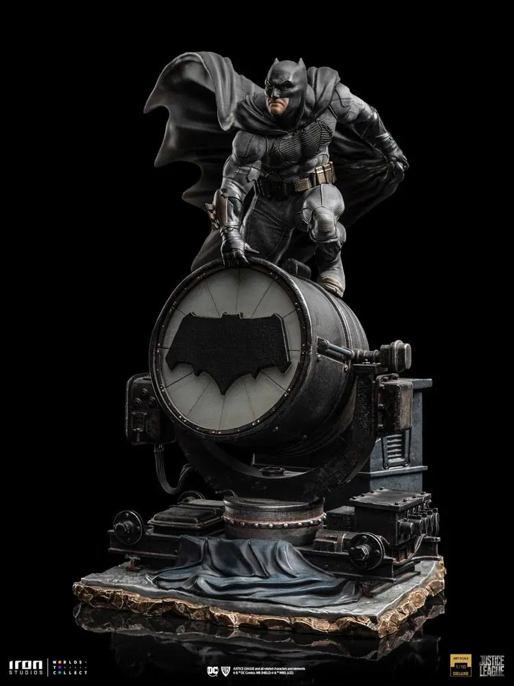 Zack Snyder's Justice League Deluxe Art Sclae 1/10 Batman on Batsignal szobor figura 28 cm termékfotó