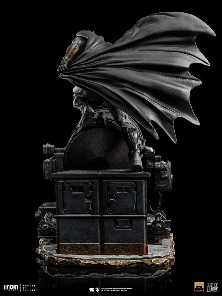 Zack Snyder's Justice League Deluxe Art Sclae 1/10 Batman on Batsignal szobor figura 28 cm termékfotó