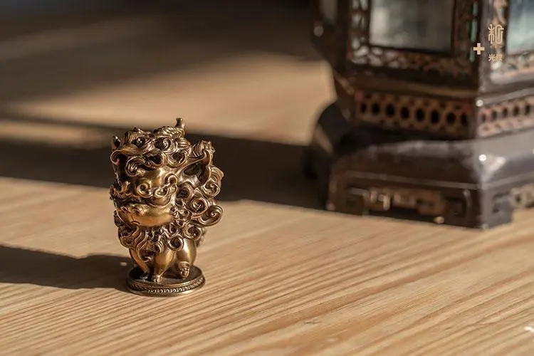 Zhelong Xu ( Guang Shu ) x Manas SUM Mythical Beast Collection Pixiu szobor figura 7 cm termékfotó