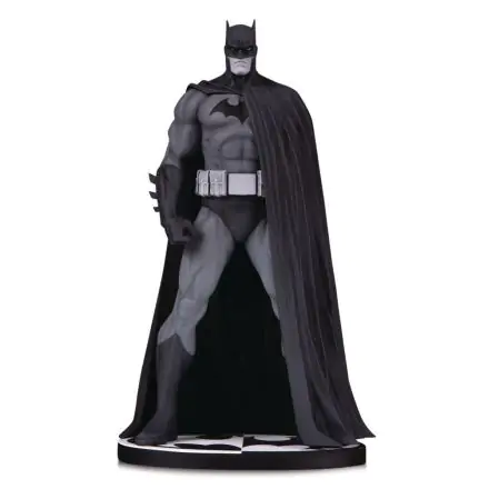 Batman Black & White Batman (Version 3) by Jim Lee szobor figura 18 cm termékfotó