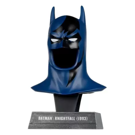 Batman: Knightfall DC Direct 1/3 Batman Cowl Mini replika 19 cm termékfotója