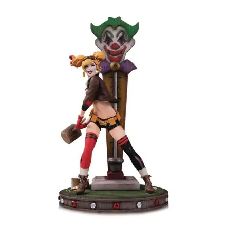 DC Bombshells Harley Quinn DLX Version 2 szobor figura 34 cm termékfotó