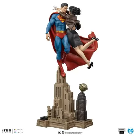 DC Comics 1/6 Superman & Lois Diorama szobor figura 57 cm termékfotó