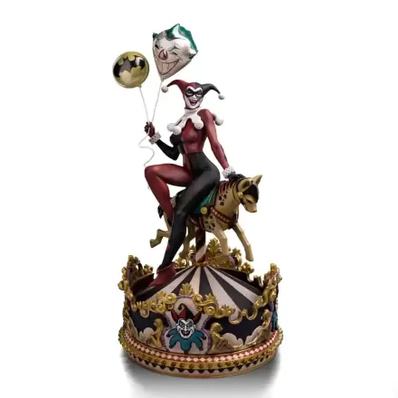 DC Comics Art Scale 1/10 Harley Quinn Unleashed szobor figura 30 cm termékfotója