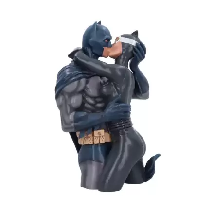 DC Comics Batman & Catwoman mellszobor figura 30 cm termékfotója