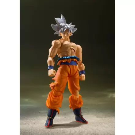 Dragon Ball Super S.H. Figuarts akciófigura Son Goku Ultra Instinct 14 cm termékfotója