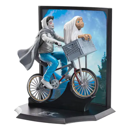 E.T. Toyllectible Treasure E.T. and Elliott Over the Moon szobor figura 13 cm termékfotó