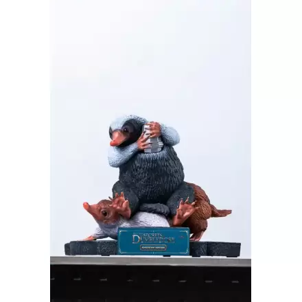 Fantastic Beasts Niffler 2 életnagyságú szobor figura 22 cm termékfotója