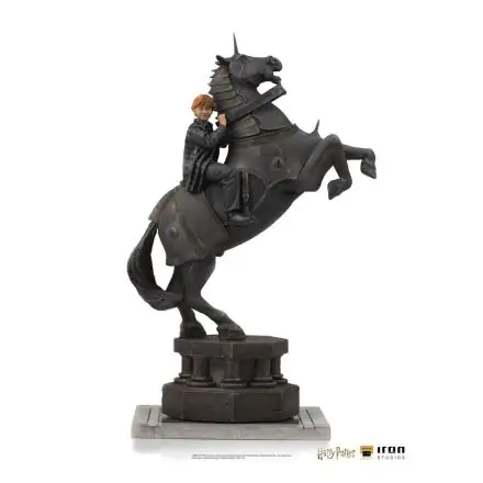 Harry Potter Deluxe Art Ron Weasley at the Wizard Chess 1/10 Méretarányú szobor figura  35 cm termékfotó