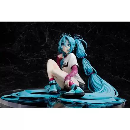 Hatsune Miku 1/4 Yoneyama Mai The Latest Street Style "Cute" Limitált kiadás szobor figura 17 cm termékfotója