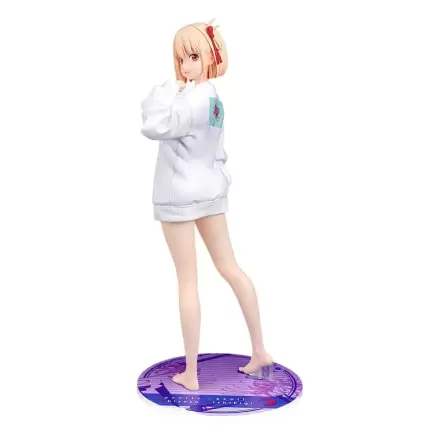 Lycoris Recoil 1/7 Chisato Nishikigi: Oversized Sweatshirt Ver. PVC szobor figura 25 cm termékfotó