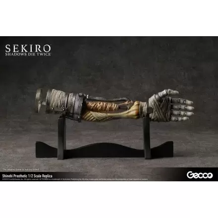 Sekiro: Shadows Die Twice 1/2 Shinobi Prosthetic replika 32 cm termékfotója