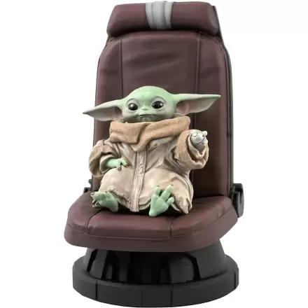 Star Wars The Mandalorian Yoda The Child in Chair szobor figura 30cm termékfotója