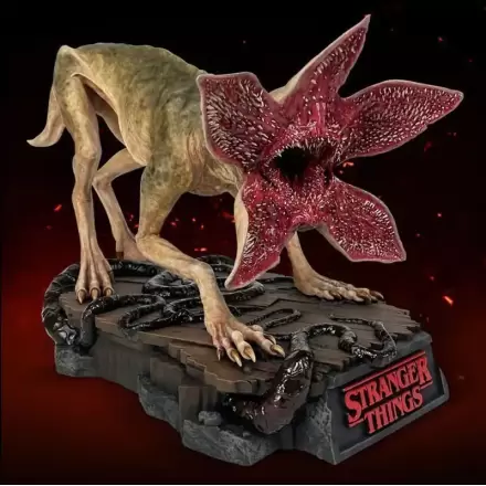 Stranger Things 1/4 Demodog szobor figura 25 cm termékfotó