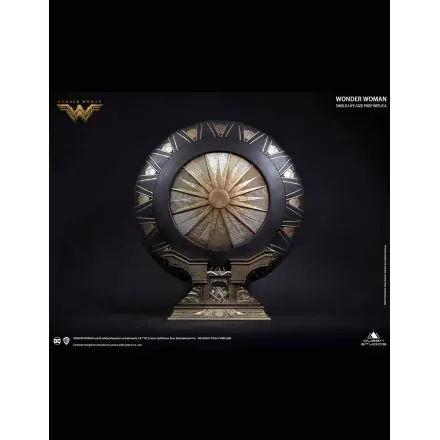 Wonder Woman Life-Size replika Wonder Woman Shield Regular Edition 58 cm termékfotó